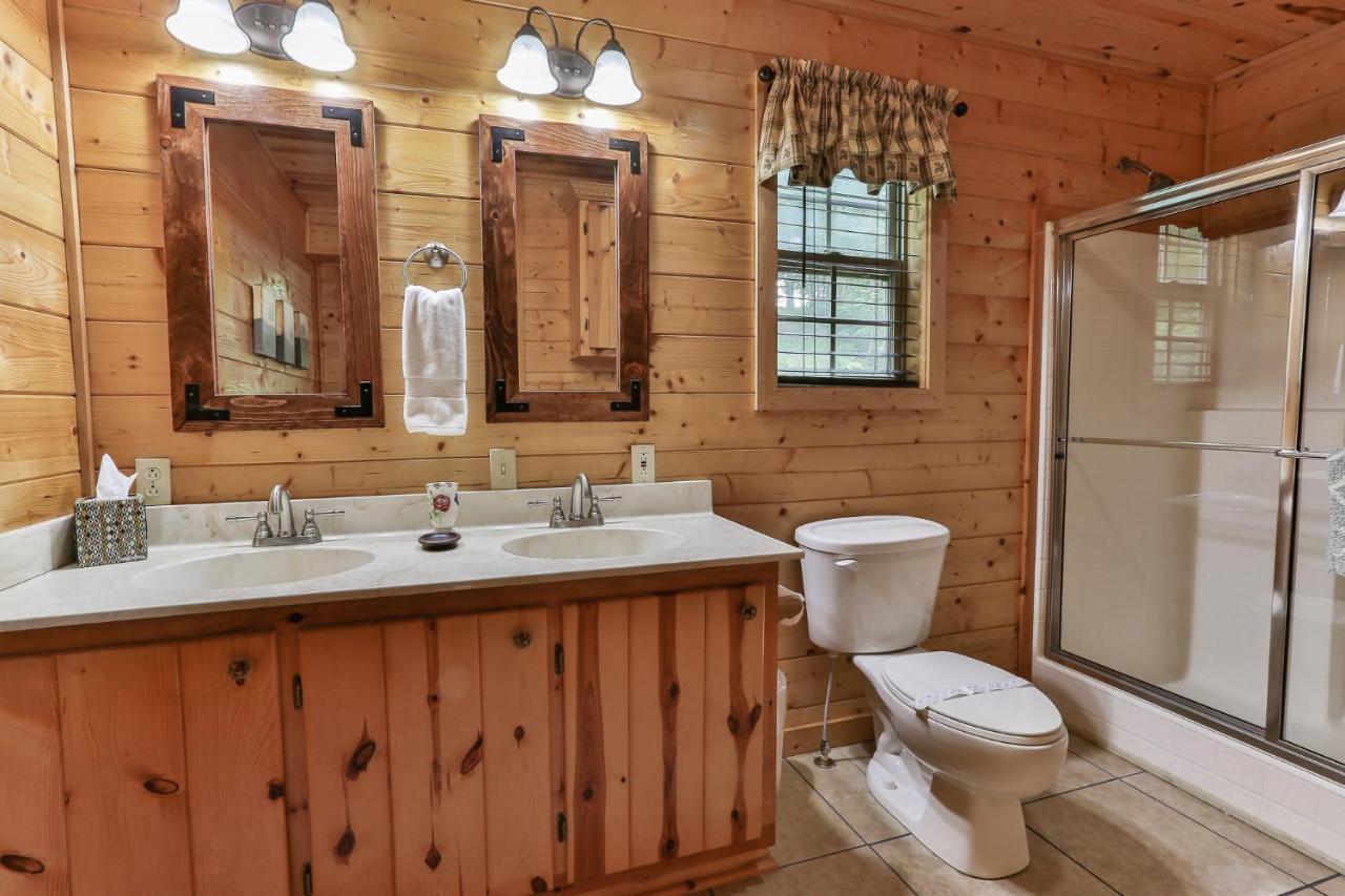 Heaven On The Toccoa Where You Will Enjoy The Sites And Sounds Of The Toccoa River Mineral Bluff Екстериор снимка