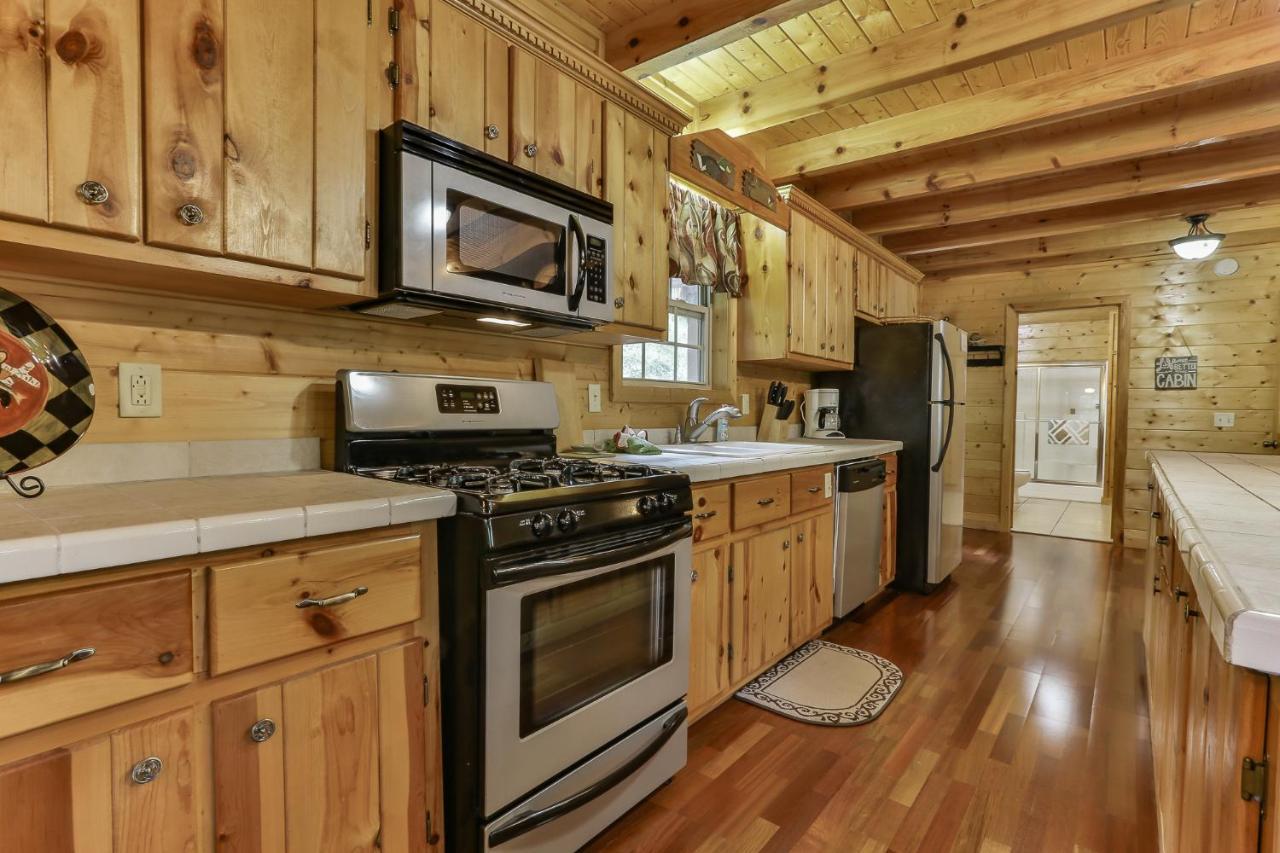 Heaven On The Toccoa Where You Will Enjoy The Sites And Sounds Of The Toccoa River Mineral Bluff Екстериор снимка